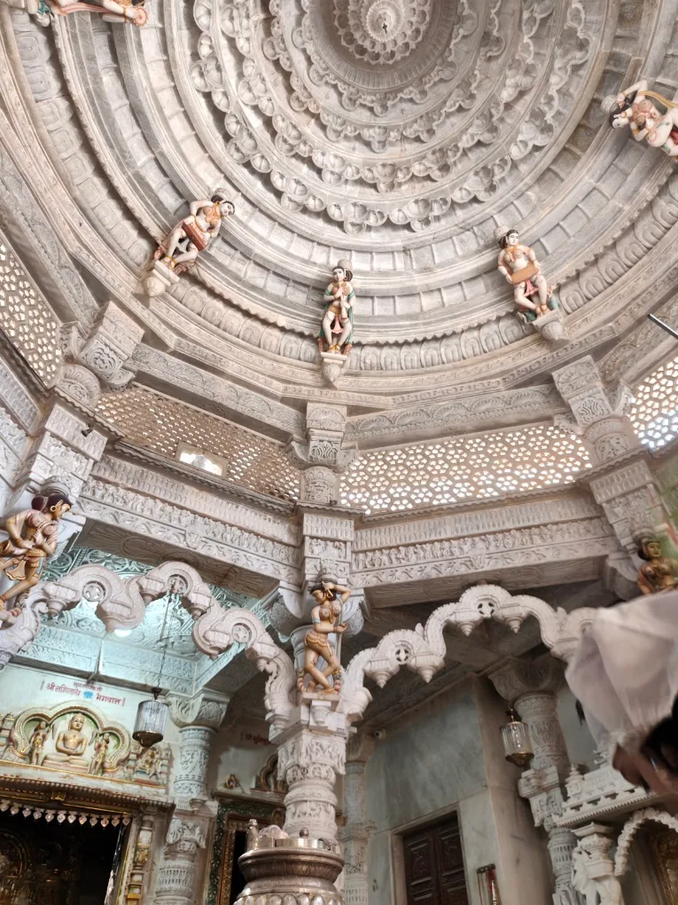 Intricately Carved Marble Dome Ghummar