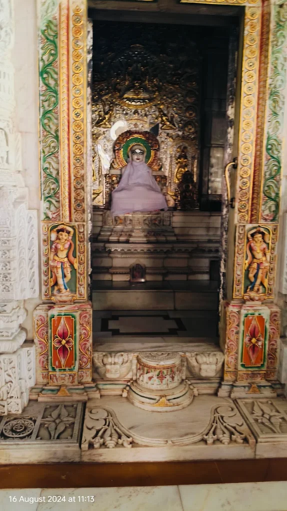Moolnayak Shri Naminath Bhagwan Marble Idol