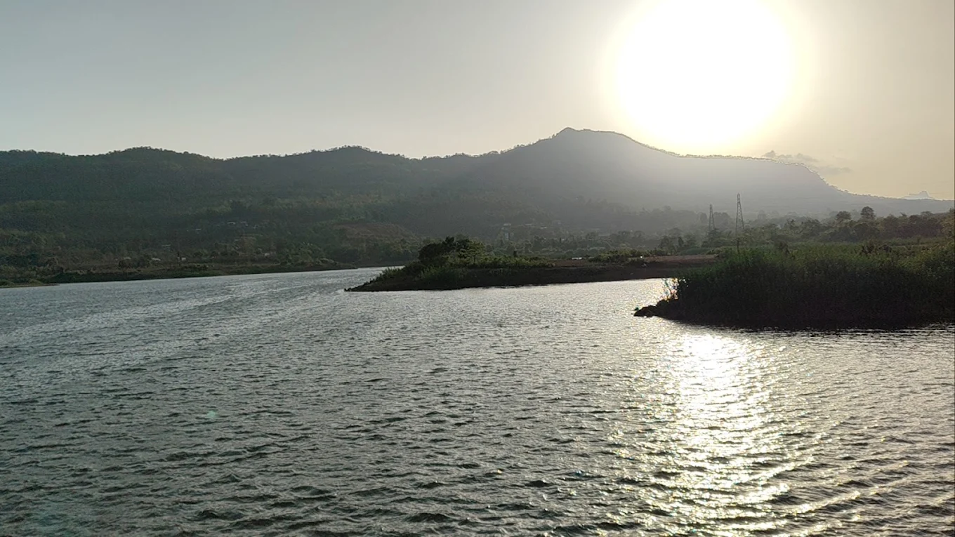 Palasdari Dam