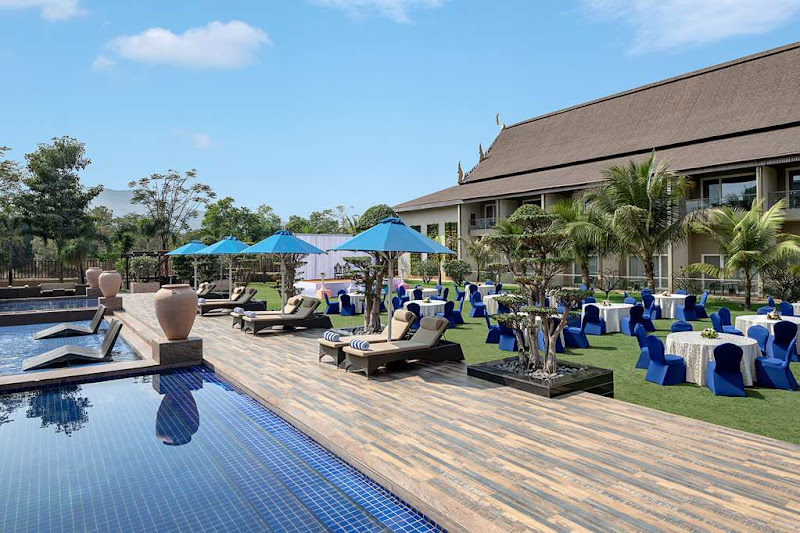 Radisson Blu Plaza Resort Karjat exterior