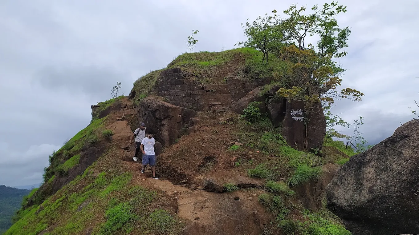 Trekkers at Songiri Fort Summit